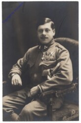 ak169534 Portrait