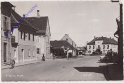Arnfels, Platz