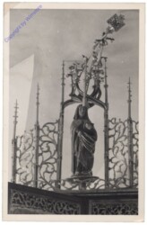 ak170636 Madonna