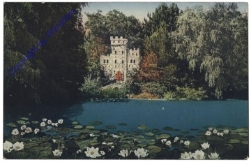 Baden, Bienenburg mit Seerosenteich
