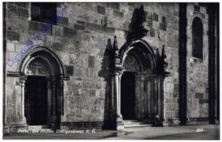 Heiligenkreuz, Portal des Stiftes