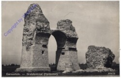 Petronell-Carnuntum, Grabdenkmal (Heidentor)