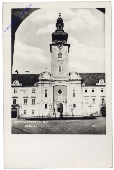 Seitenstetten, Stiftshof