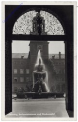 Salzburg, Residenzbrunnen und Glockenspiel