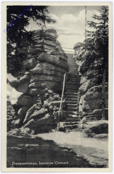 ak174138 Dreisesselstiege