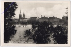 Hamburg, Blick über Außenalster auf Jungfernstieg mit Rathaus und Nikolai-Kirche