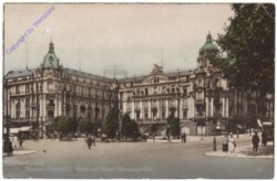 Wiesbaden, Kaiser-Friedrich-Platz mit Hotel Nassauer Hof