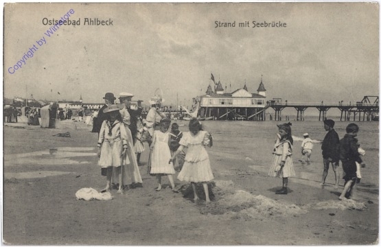 ak174336 Ostseebad Ahlbeck, Strand mit Seebrücke