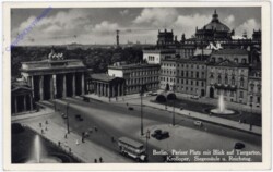 Berlin, Pariser Platz mit Blick auf Tiergarten
