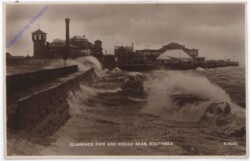 Clarence Pier an drough seas, Southsea