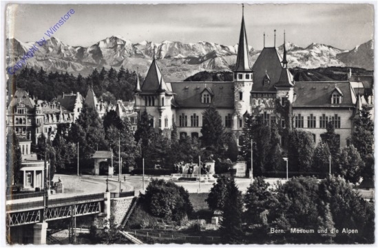 ak174726 Bern, Museum und die Alpen