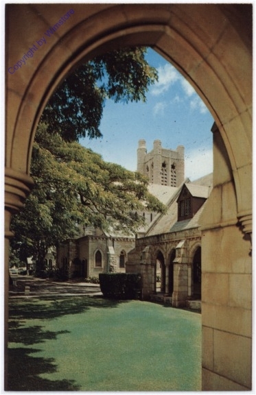 ak175511 Hawaii: Honolulu, Queen Emma Square