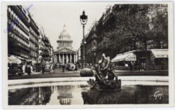 ak176191 Paris, Le Pantheon et la rue Soufflot