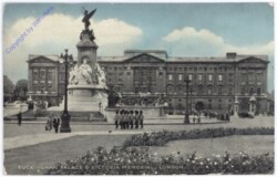 London, Buckingham Palace & Victoria Memorial