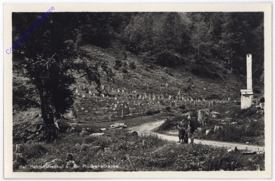 Plöcken, Heldenfriedhof an der Plöckenstrasse
