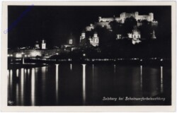 Salzburg, bei Scheinwerferbeleuchtung
