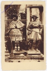 Innsbruck, Hofkirche, Statuen-Gruppe IV