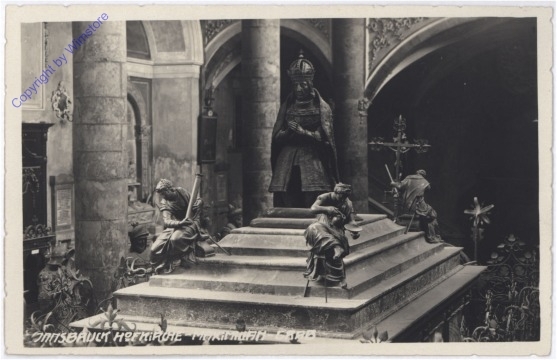 Innsbruck, Hofkirche, Maximilian Grab