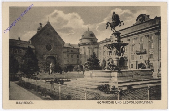 Innsbruck, Hofkirche und Leopoldsbrunnen