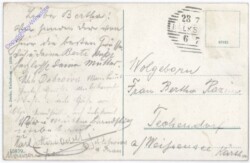 Wien 23, Kalksburg, Pfarrkirche, Kirchenplatz mit Autobus