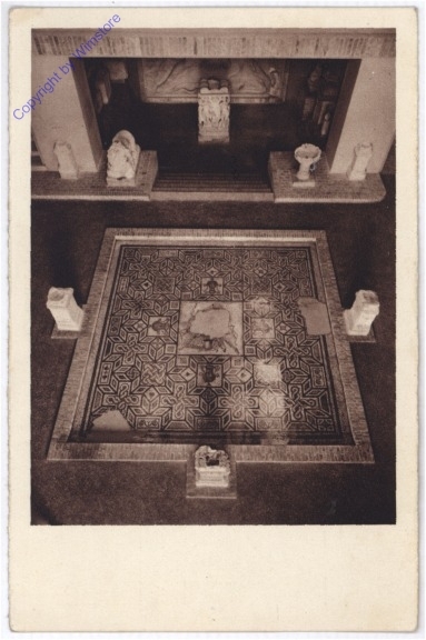 Petronell-Carnuntum, Museum, Mittelhalle