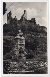 Senftenberg, Ruine mit Heldendenkmal