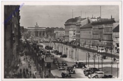 ak180465 Berlin, Unter den Linden mit Brandenburger Tor
