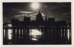 ak181035 Budapest, Parlament bei Nacht