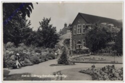 ak181773 Bromley, Library Gardens