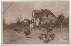 Haus mit Obstgarten