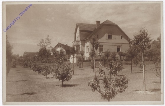 Haus mit Obstgarten