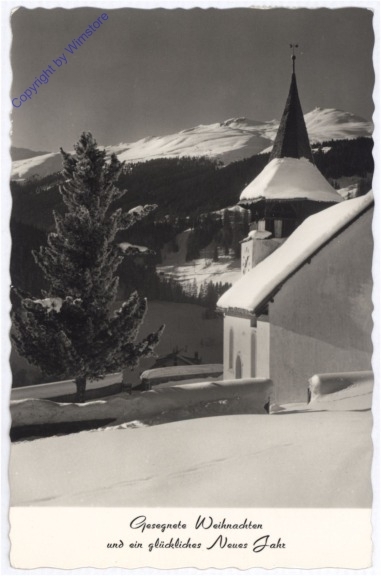 Verschneite Kirche