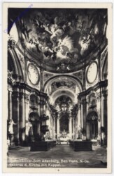 Altenburg bei Horn, Inneres der Kirche mit Kuppel