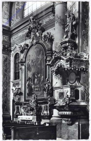 ak185223_2 Herzogenburg, Stiftskirche, Augustini-Altar mit Kanzel