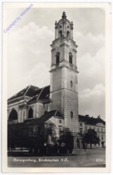 ak185230 Herzogenburg, Kirchenplatz