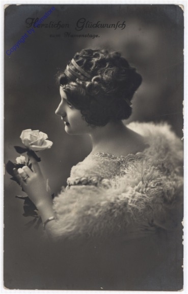 Dame mit Rose, Namenstag