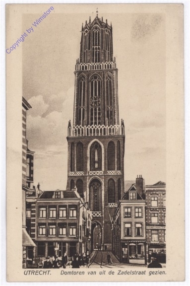 Utrecht, Domtoren van uit de Zadelstraat gezien