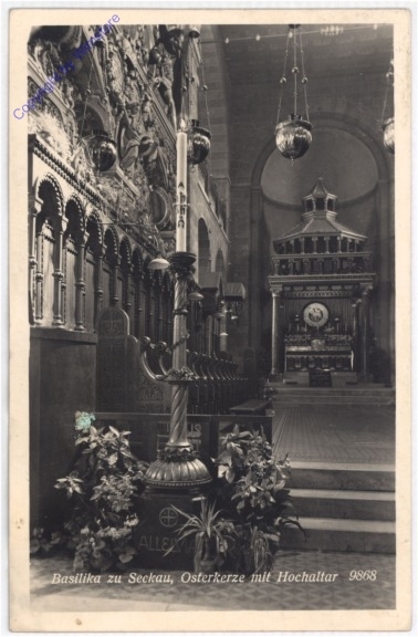 Seckau, Abtei, Basilika, Osterkerze mit Hochaltar