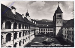 Seckau, Abtei, Klosterhof mit Kirche