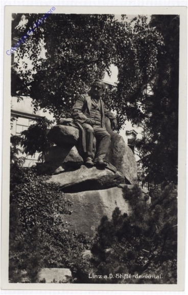 ak190022 Linz an der Donau, Stifterdenkmal