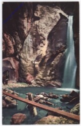 Unterach am Attersee, Wasserfall in der Burggrabenklamm