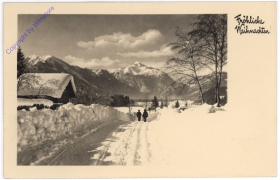 Verschneiter Weg