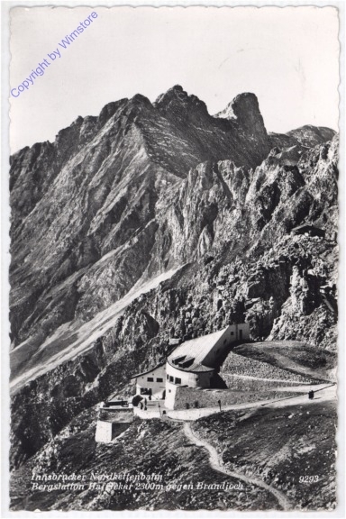 Innsbruck, Nordkettenbahn, Bergstation Hafelekar gegen Brandjoch