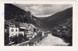Landeck, Blick von der Innbrücke zum Schloss