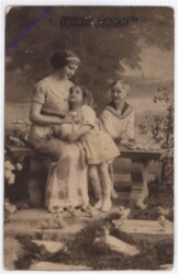 Mutter mit den Kindern