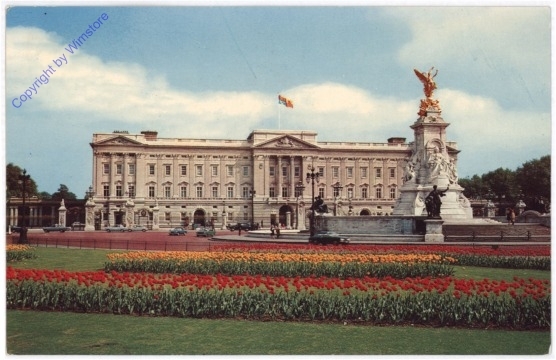London, Buckingham Palace & Victoria Memorial