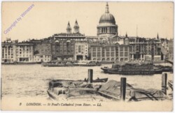 ak194029 London, St. Paul's Cathedral from river