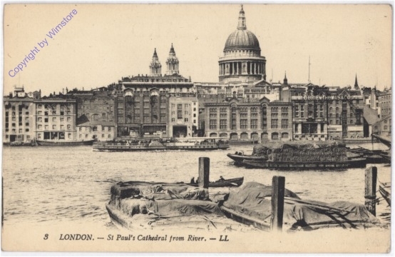 London, St. Paul's Cathedral from river