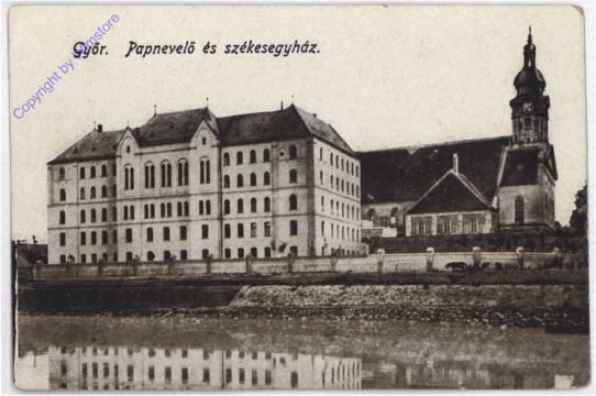 Györ, Papnevelö es szekesegyhaz