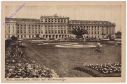 ak194660 Wien 13, Schönbrunn, Schloss mit Blumenanlage